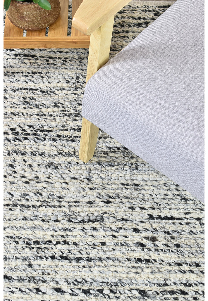 Alby Lilac Ivory Black