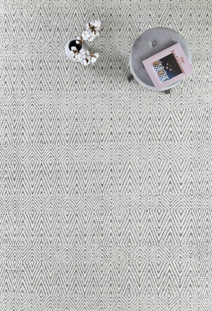 Dolomite Ivory Wool Rug