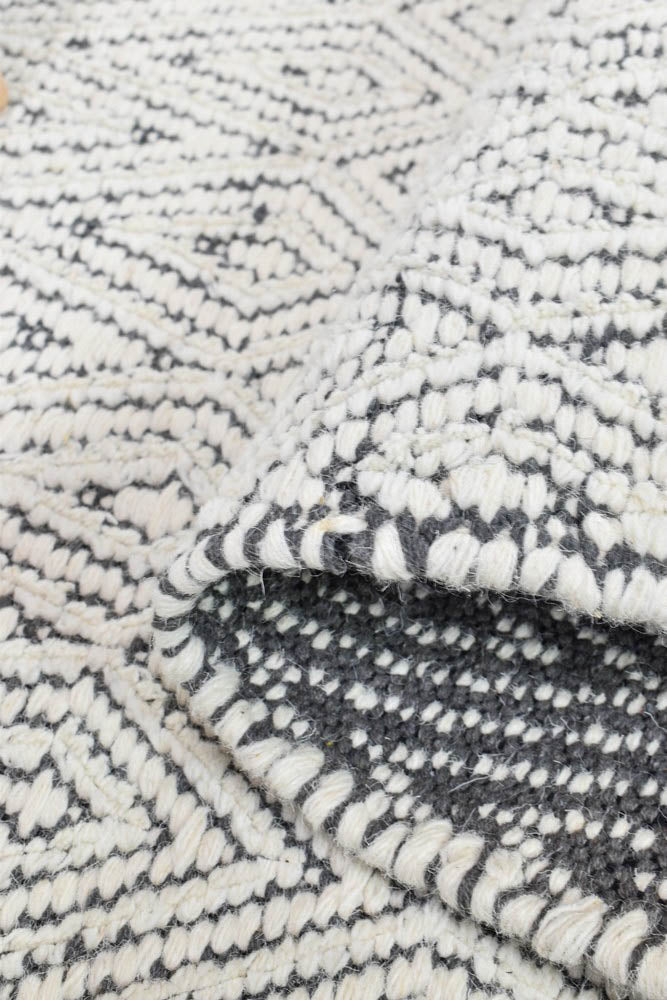 Dolomite Ivory Wool Rug