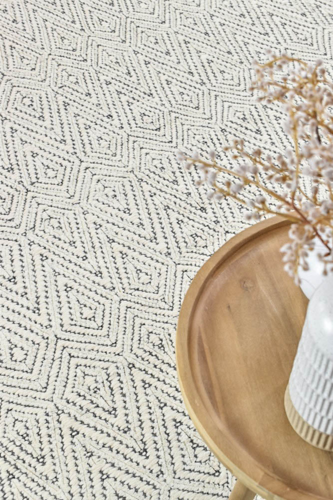 Dolomite Ivory Wool Rug