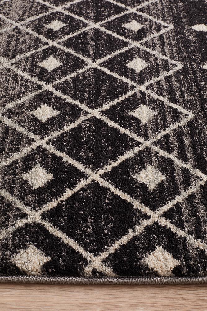 Evoke Simplicity Black Transitional Rug