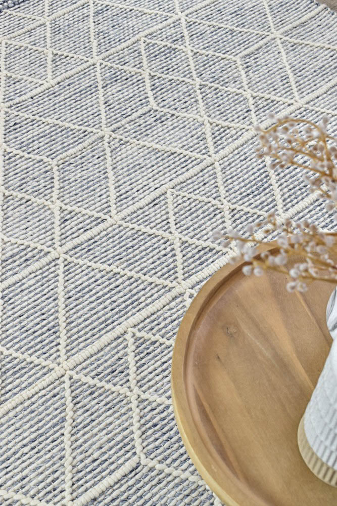 Albona Fringe Blue White Wool Rug