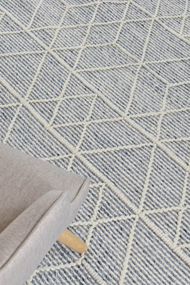 Albona Fringe Blue White Wool Rug