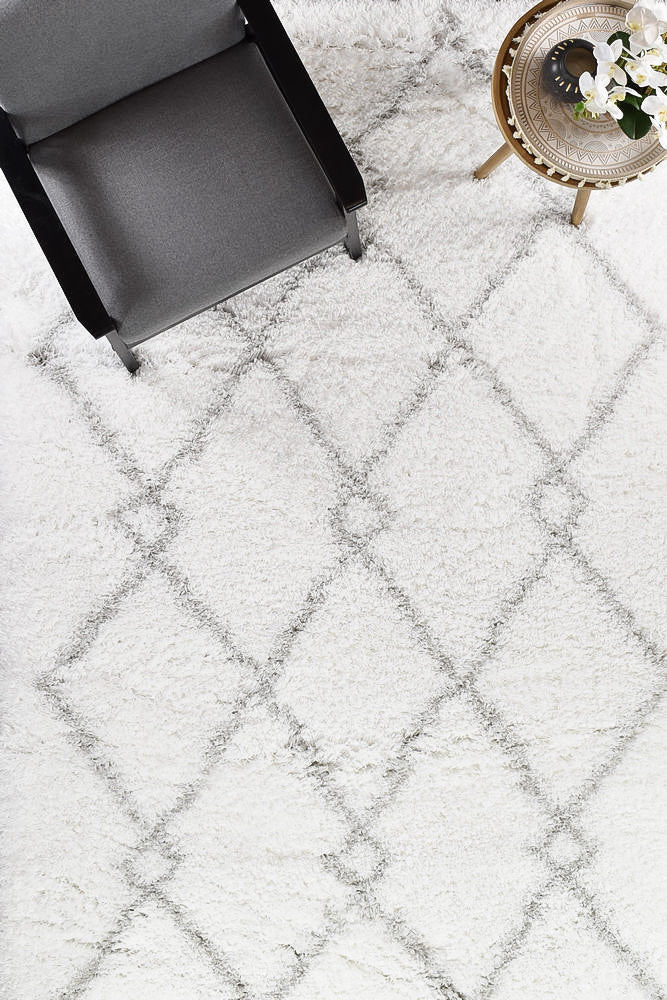 Cobi Shaggy White Rug 8744A
