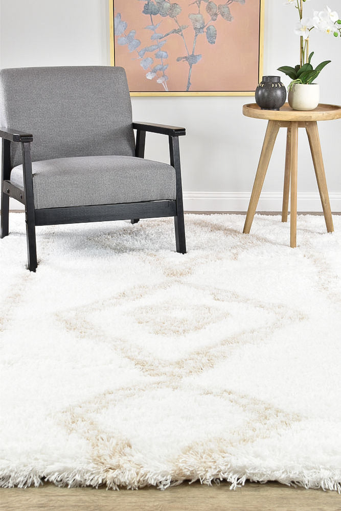 Cobi Shaggy Beige White Rug 8745A