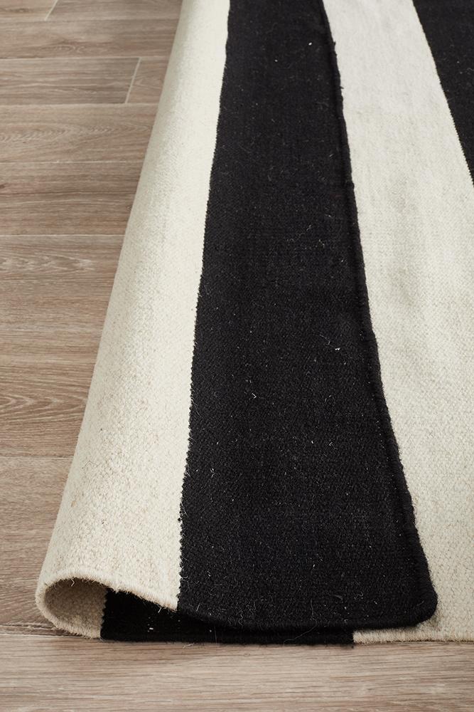 Nomad Pure Wool Flatweave 16 Black Rug