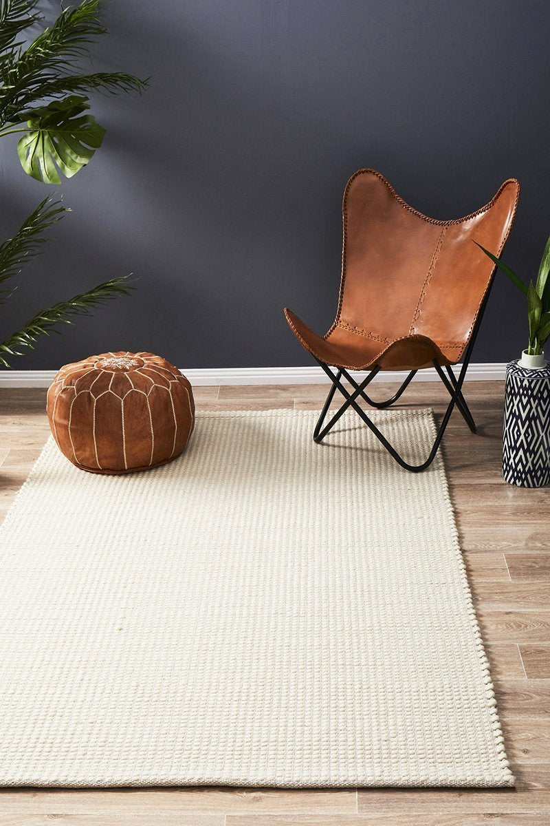 Skandinavian 300 White Rug