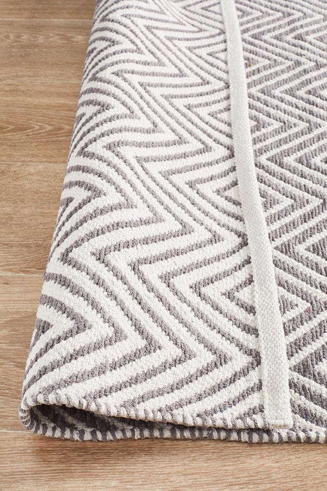 Spirit Chevron Grey Rug