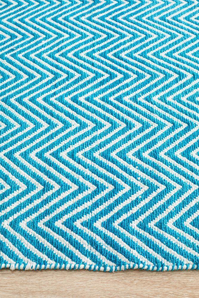 Spirit Chevron Turquoise Rug