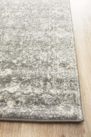 Evoke Pidgeon Grey Transitional Runner Rug