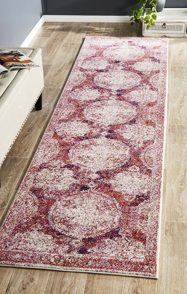 Museum Byron Fuschia Runner