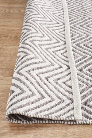 Spirit Chevron Grey Rug